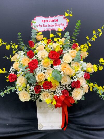 Giỏ Hoa Khai Trương 83: Giỏ hoa đầy màu sắc, biểu tượng của may mắn và thịnh vượng.