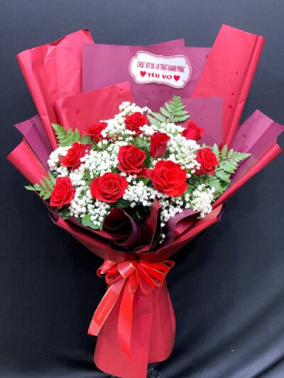 Bó hoa sinh nhật lãng mạn và đẹp mắt dành cho nữ, hòa quyện màu sắc nữ tính, trình bày tinh xảo, quà tặng ý nghĩa cho ngày đặc biệt.