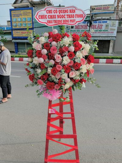 Kệ hoa khai trương hồng phát đẹp tại Vũng Tàu