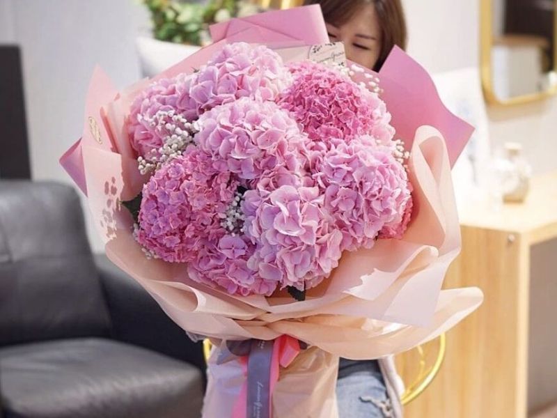 Địa chỉ đặt hoa tặng ngày của mẹ ở Vũng Tàu uy tín ngay-cua-me-5